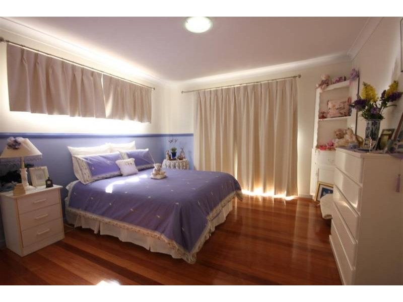 21 Greenview Ave, Beerwah QLD 4519