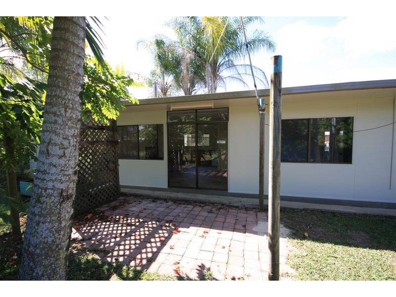 34 Caloundra St, Landsborough QLD 4550