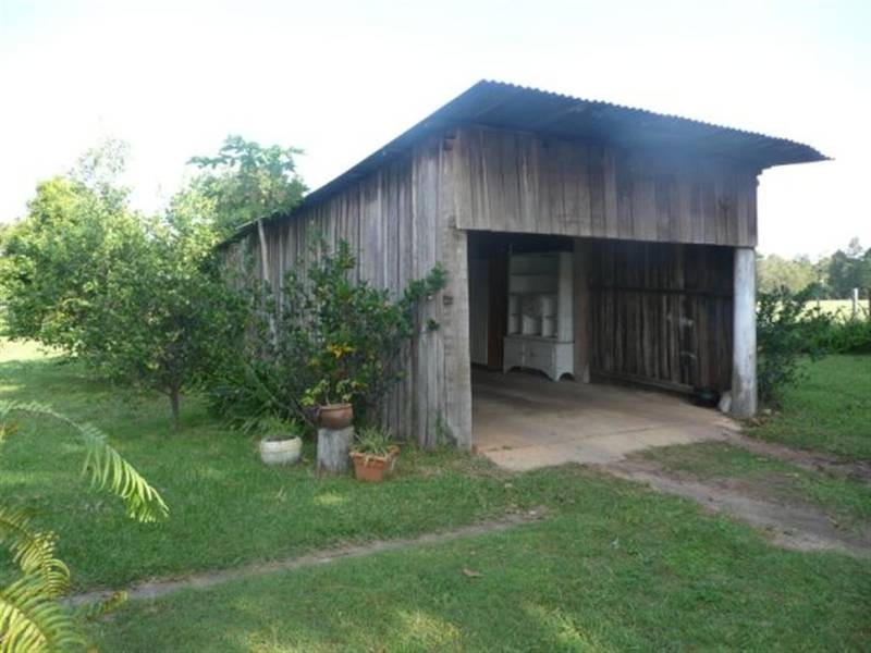 16 Peters Road, Glass House Mountains QLD 4518