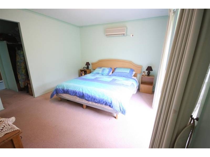 11 Buzaki Road, Glass House Mountains QLD 4518