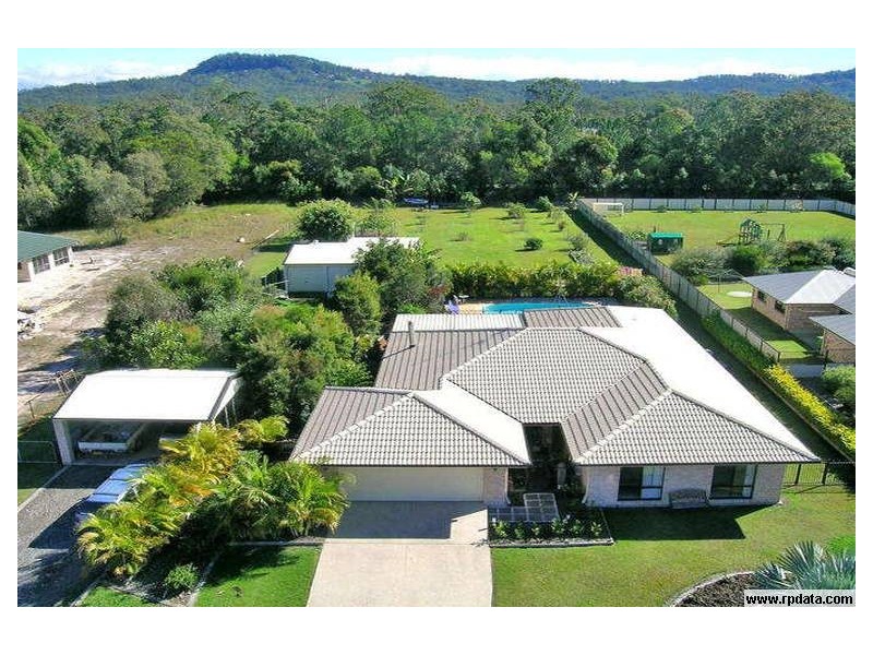 14 Wattlebird Pl, Landsborough QLD 4550
