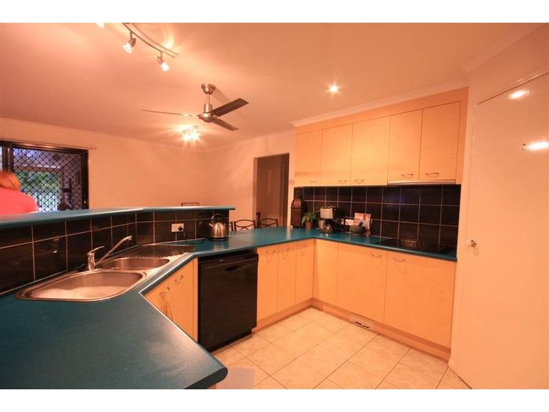 14 Wattlebird Pl, Landsborough QLD 4550