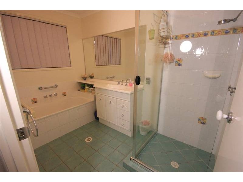 14 Wattlebird Pl, Landsborough QLD 4550