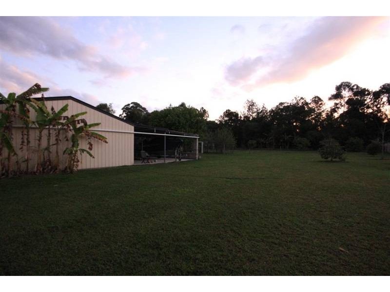 14 Wattlebird Pl, Landsborough QLD 4550
