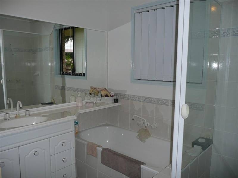 17 Peterlyn Court, Beerwah QLD 4519