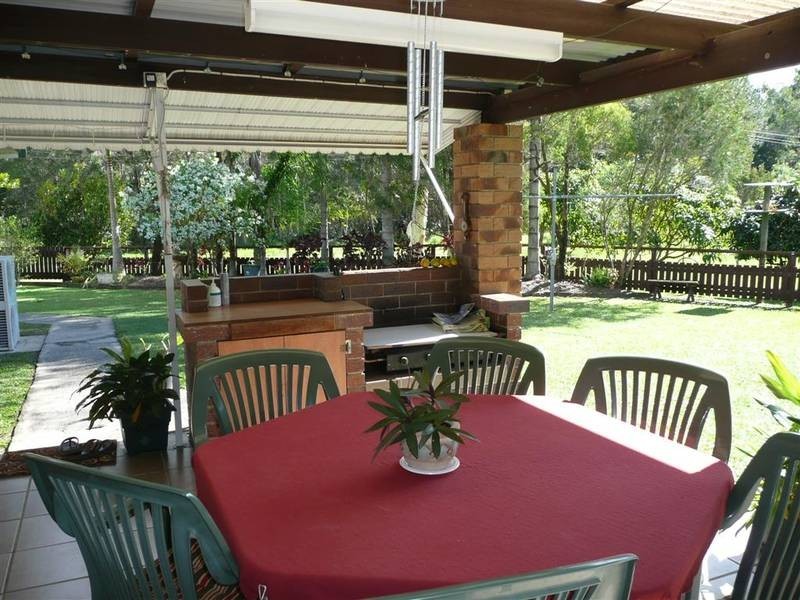 122 Peachester Road, Beerwah QLD 4519