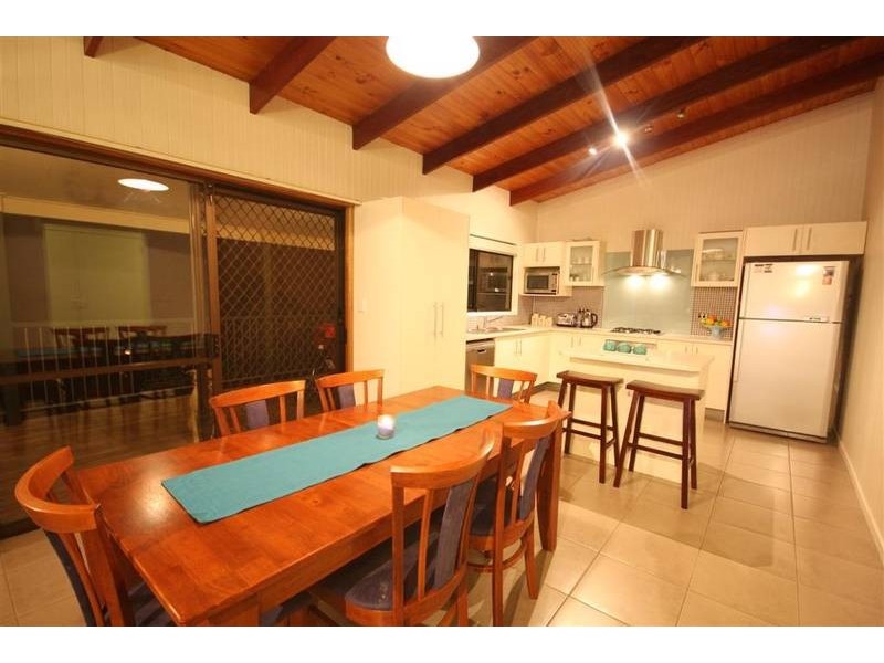 Glass House Mountains QLD 4518