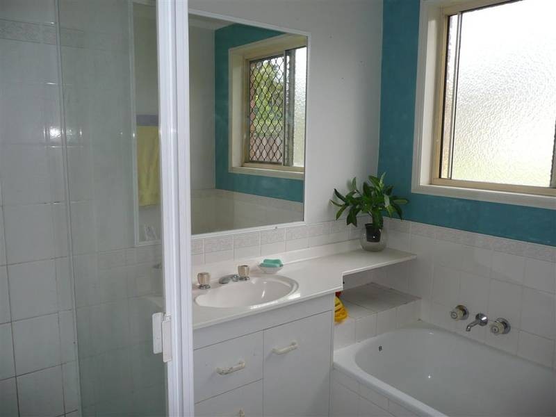 1 Bulic Court, Glass House Mountains QLD 4518