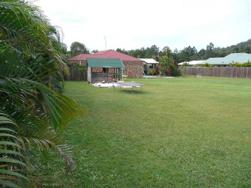 1 Bulic Court, Glass House Mountains QLD 4518