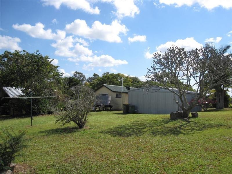 6 Hempstock St, Glass House Mountains QLD 4518