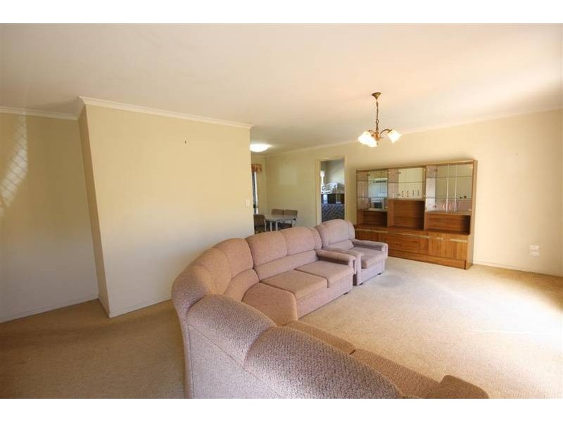 20 Montrose Street, Beerwah QLD 4519