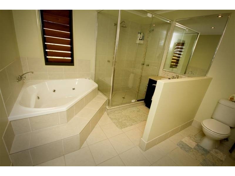 114 Pikes Road, Glass House Mountains QLD 4518
