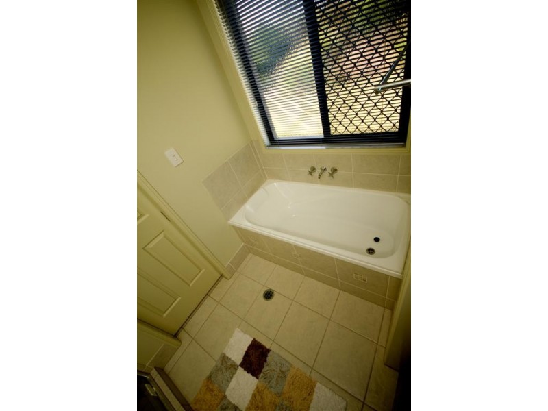 114 Pikes Road, Glass House Mountains QLD 4518