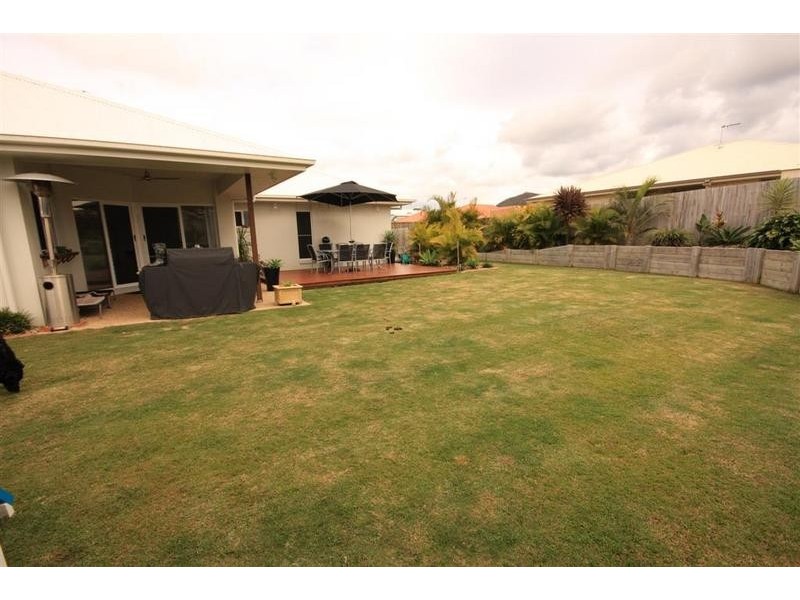 10 Flinders Avenue, Beerwah QLD 4519