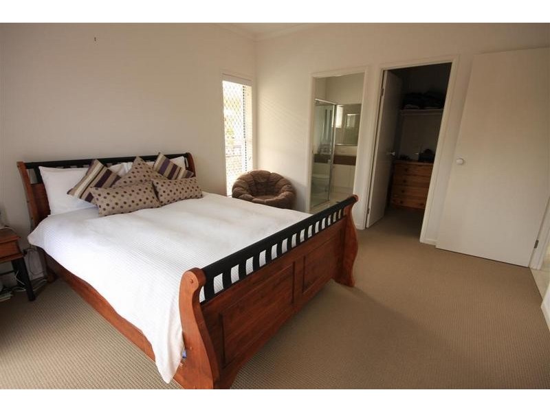 10 Flinders Avenue, Beerwah QLD 4519