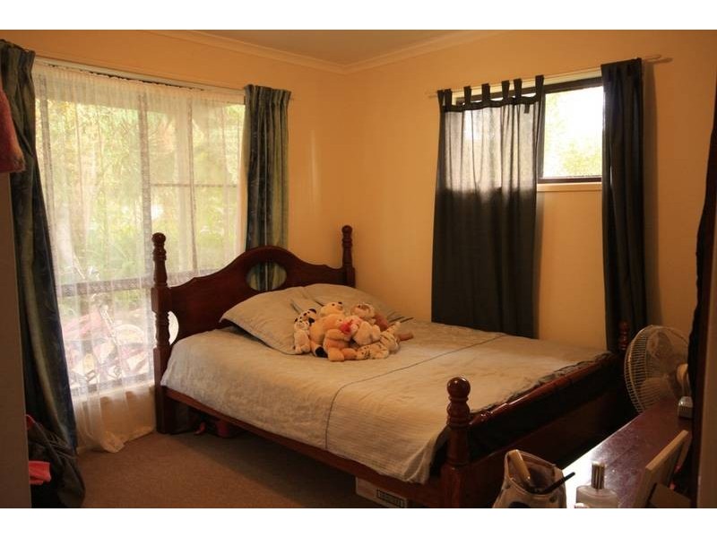 75 Bowen Road, Glass House Mountains QLD 4518