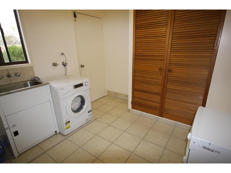 Glass House Mountains QLD 4518