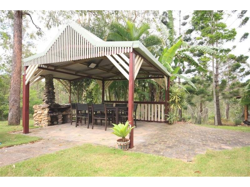 Glass House Mountains QLD 4518