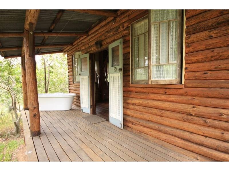 Glass House Mountains QLD 4518