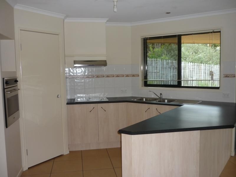 Glass House Mountains QLD 4518