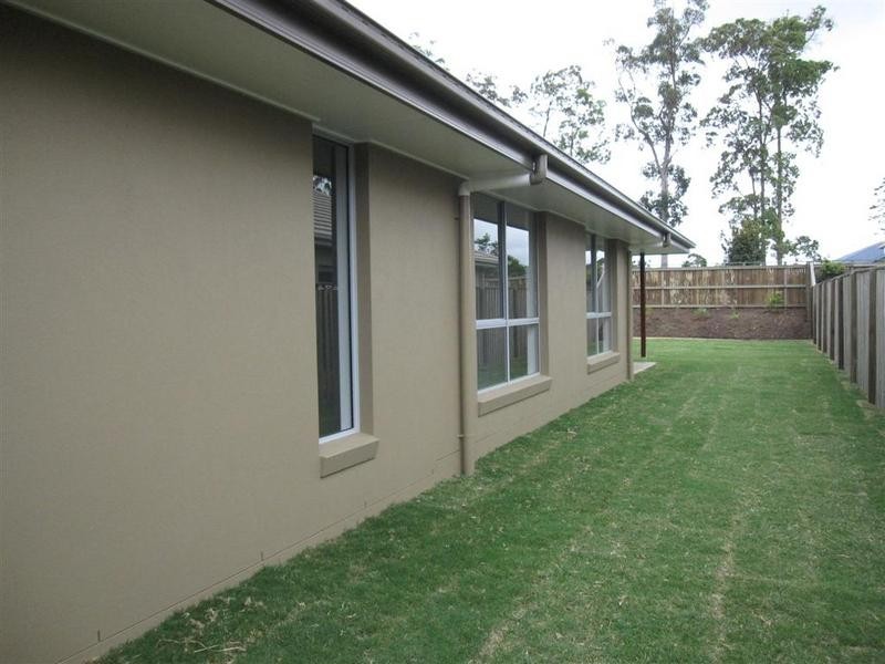 19 Silvereye Circuit, Beerwah QLD 4519