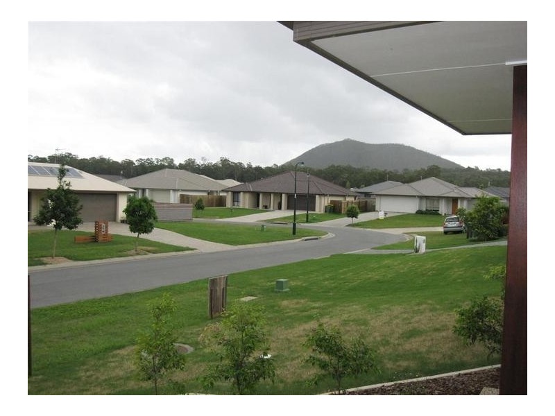 19 Silvereye Circuit, Beerwah QLD 4519