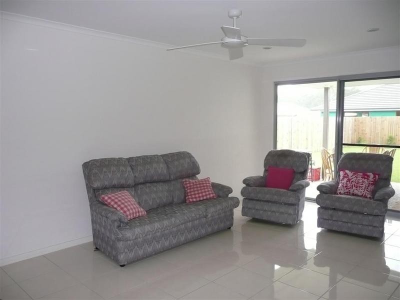 17 Red Ash Court, Beerwah QLD 4519