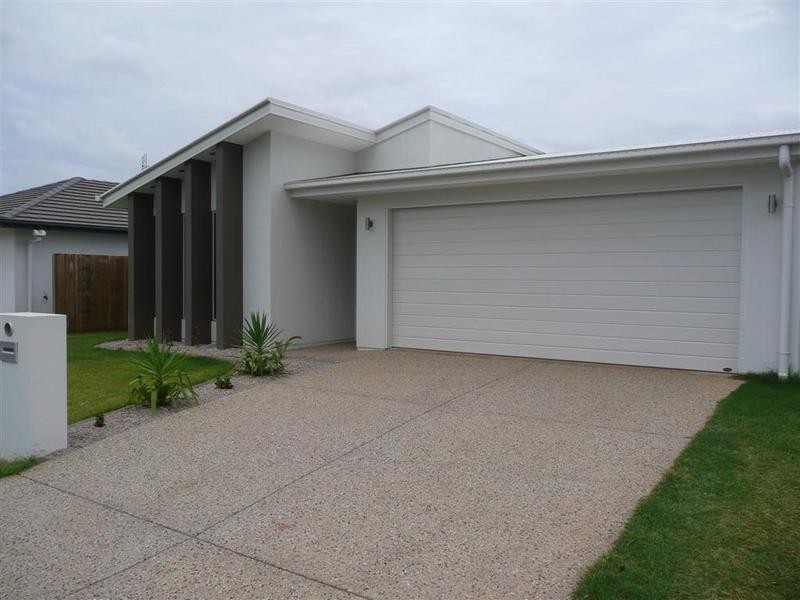 17 Red Ash Court, Beerwah QLD 4519