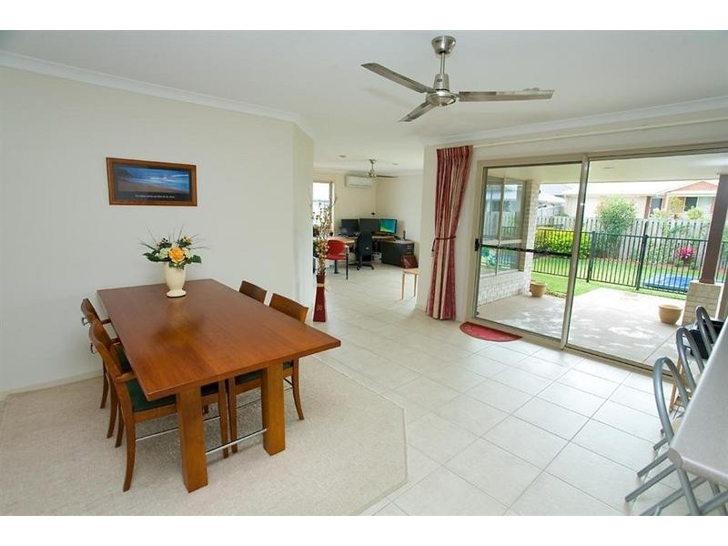 2 Matthew Street, Beerwah QLD 4519