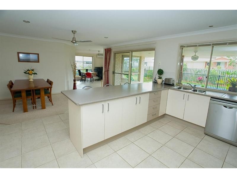 2 Matthew Street, Beerwah QLD 4519