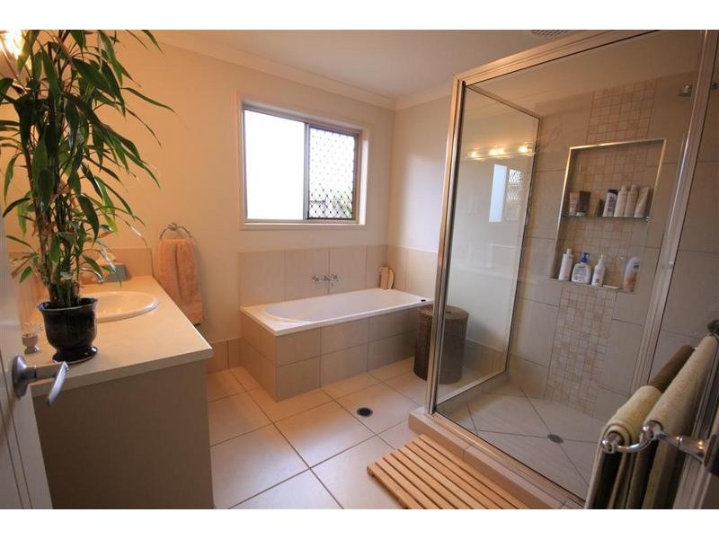 7 Parkside Drive, Beerwah QLD 4519