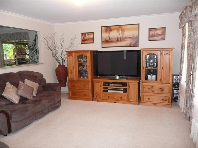 Glass House Mountains QLD 4518