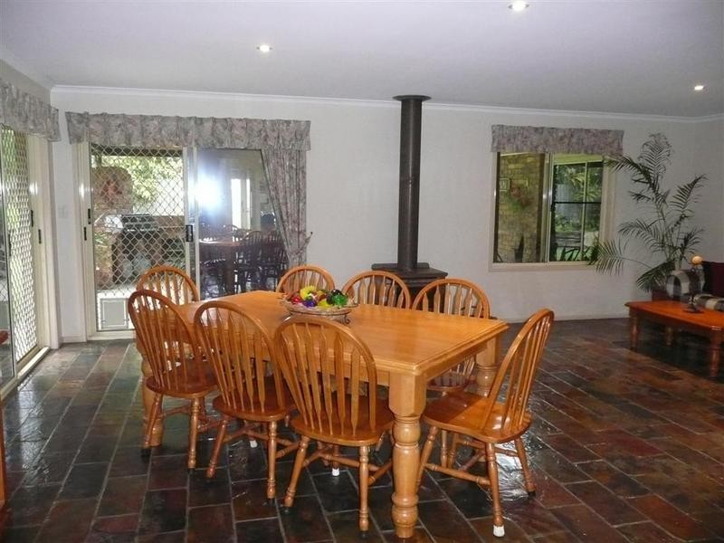 Glass House Mountains QLD 4518