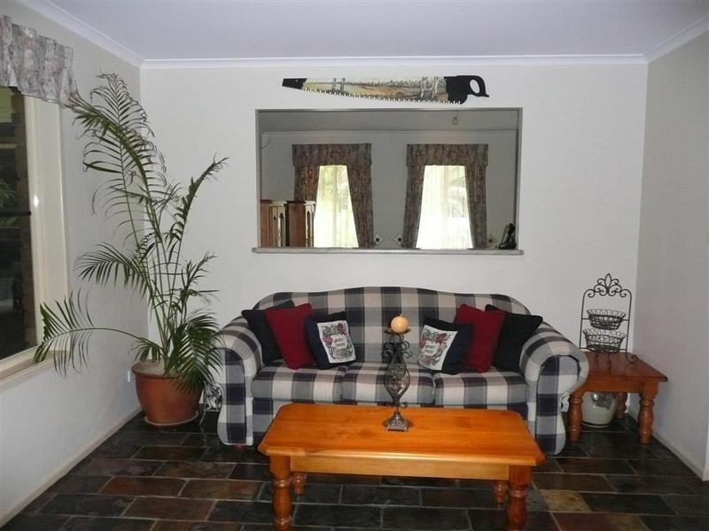 Glass House Mountains QLD 4518