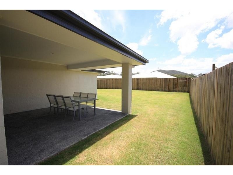 18 Whistler Place, Beerwah QLD 4519