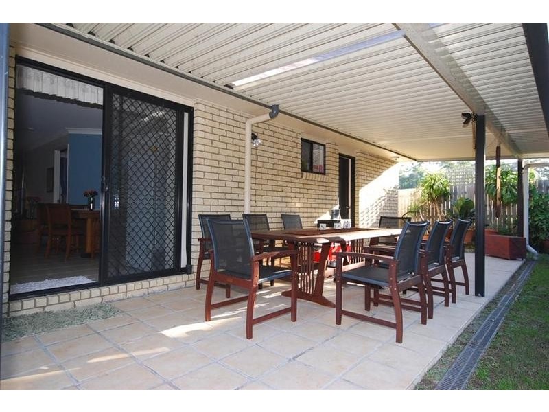 9 Olivia Court, Landsborough QLD 4550