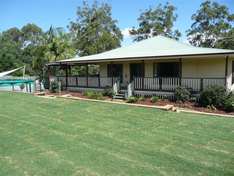 Glass House Mountains QLD 4518