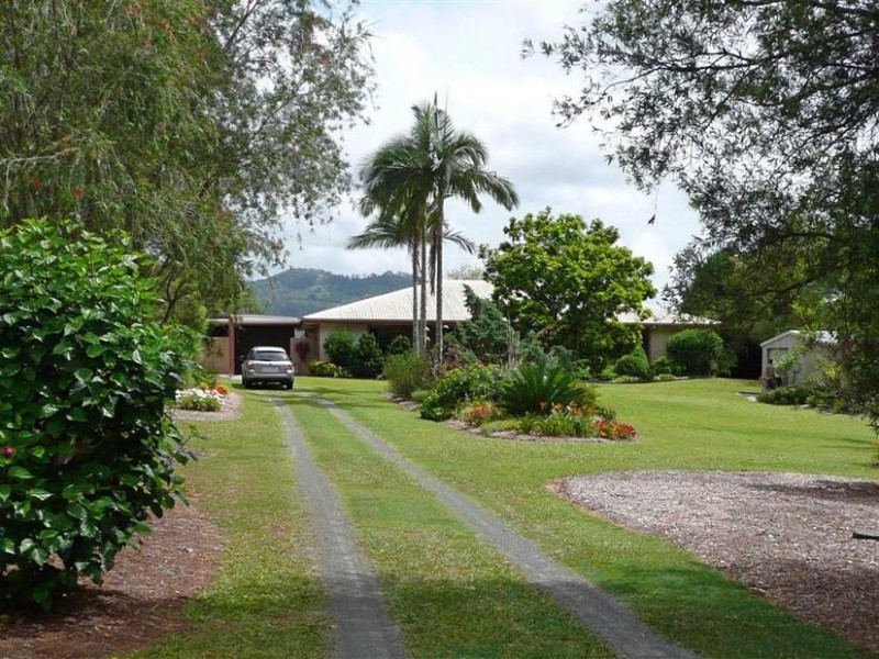 112 Yeates Road, Beerwah QLD 4519