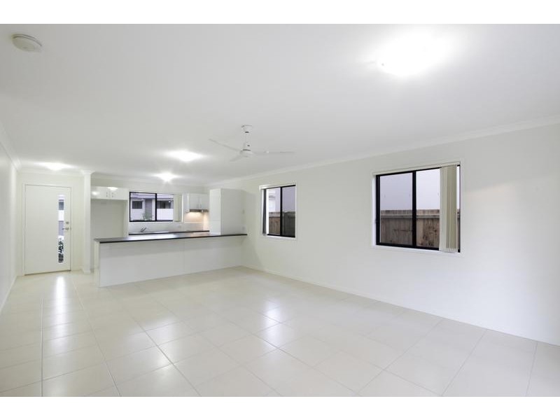 3 Sunset Road, Beerwah QLD 4519