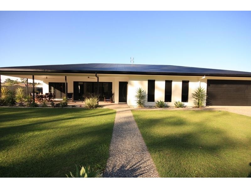 82 Allan Avenue, Glass House Mountains QLD 4518