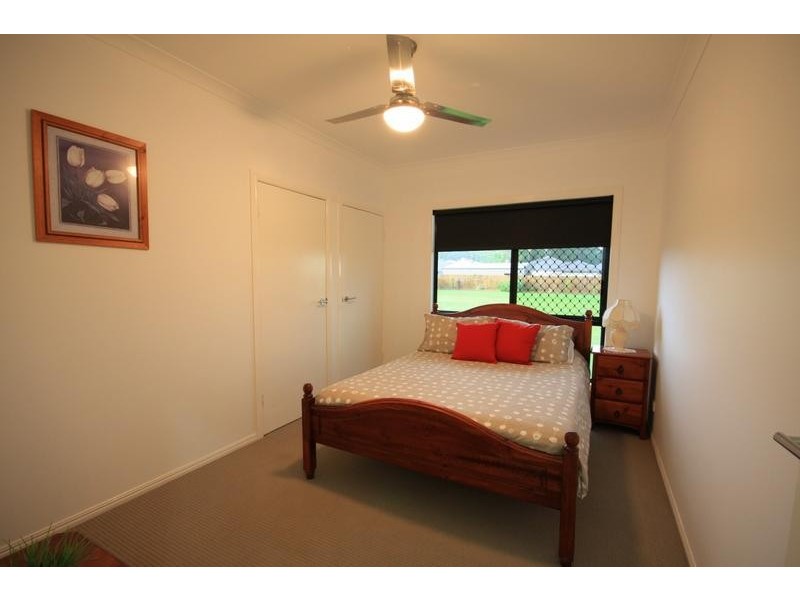 82 Allan Avenue, Glass House Mountains QLD 4518