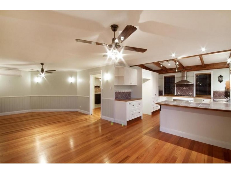 8 Inverleigh Court, Beerwah QLD 4519