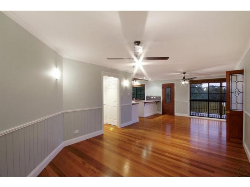 8 Inverleigh Court, Beerwah QLD 4519