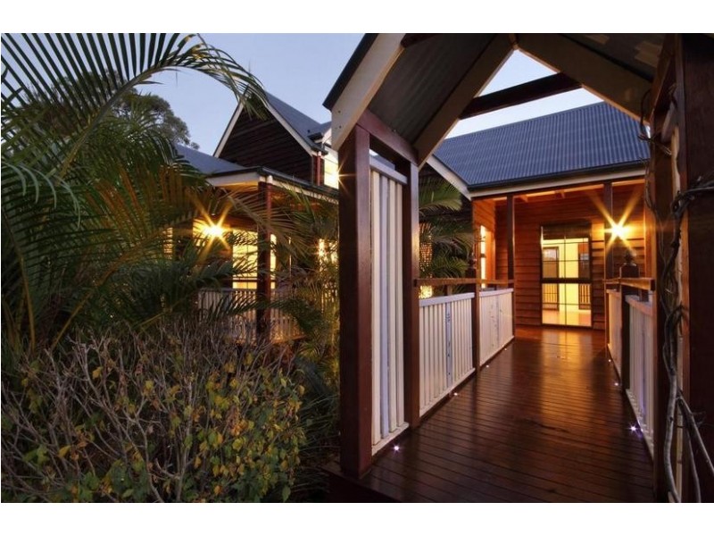 8 Inverleigh Court, Beerwah QLD 4519