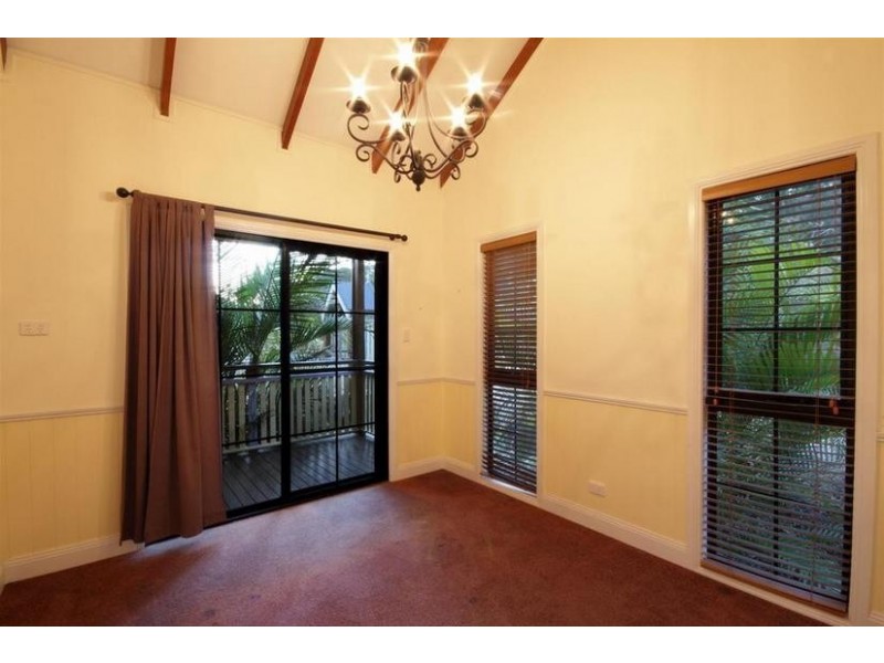 8 Inverleigh Court, Beerwah QLD 4519