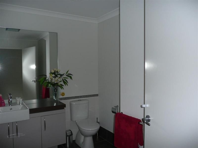 16 Smerdon Way, Glass House Mountains QLD 4518