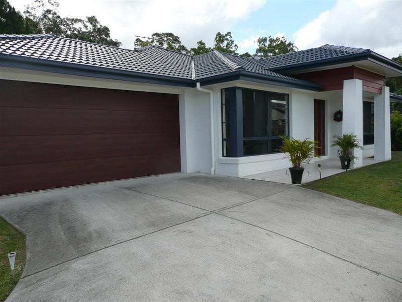 16 Smerdon Way, Glass House Mountains QLD 4518