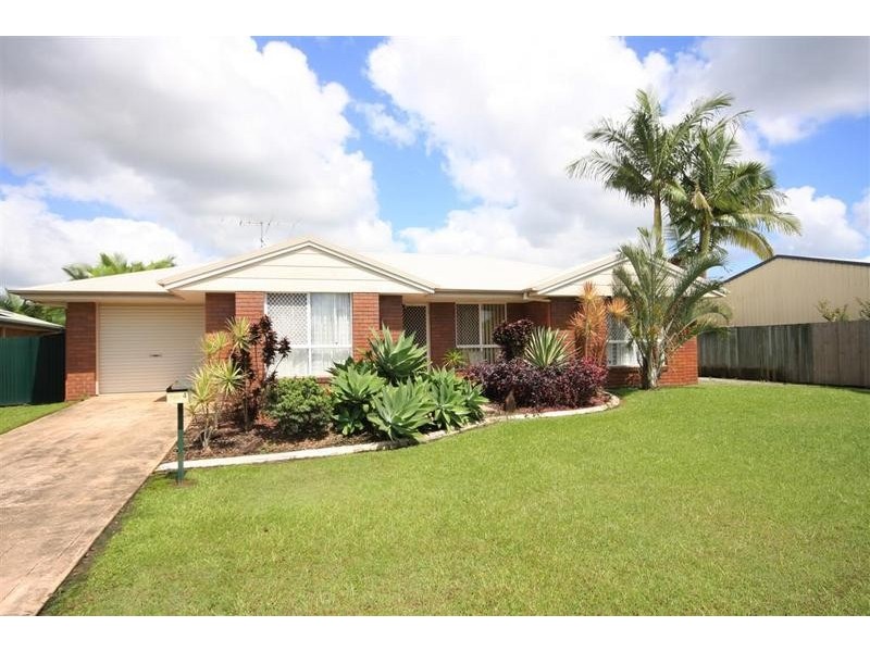 4 Redwood Court, Landsborough QLD 4550