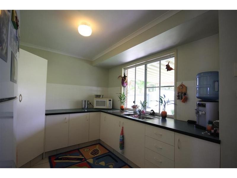 4 Redwood Court, Landsborough QLD 4550