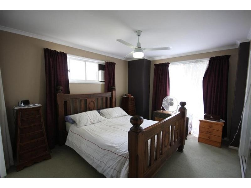 4 Redwood Court, Landsborough QLD 4550